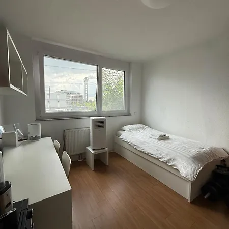 Schoene 1 In Apartament